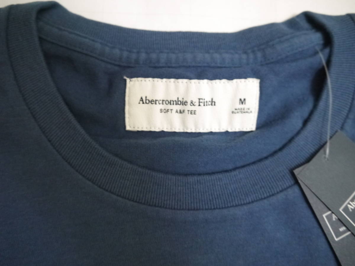 【新品・未使用・タグ付】Abercrombie&Fitch　アバクロ　半袖Tシャツ　本物正規品　サイズM　NAVYBLUE　バラプリント_画像5