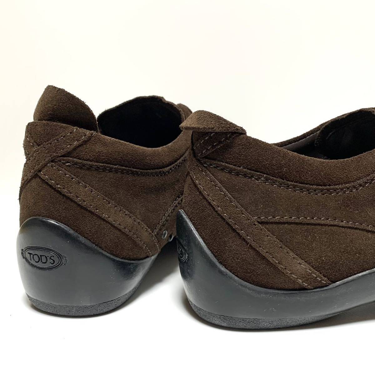 美品 トッズ TOD'S ラバーペブル スエードレザー ローカット