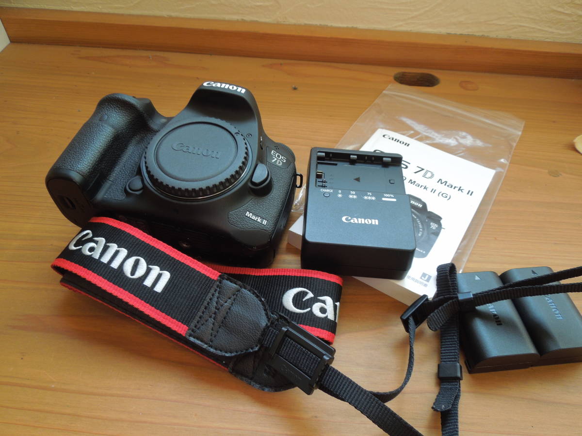 美品】キヤノンCANON EOS 7D MARK Ⅱ ボディ使用感少☆動作確認済