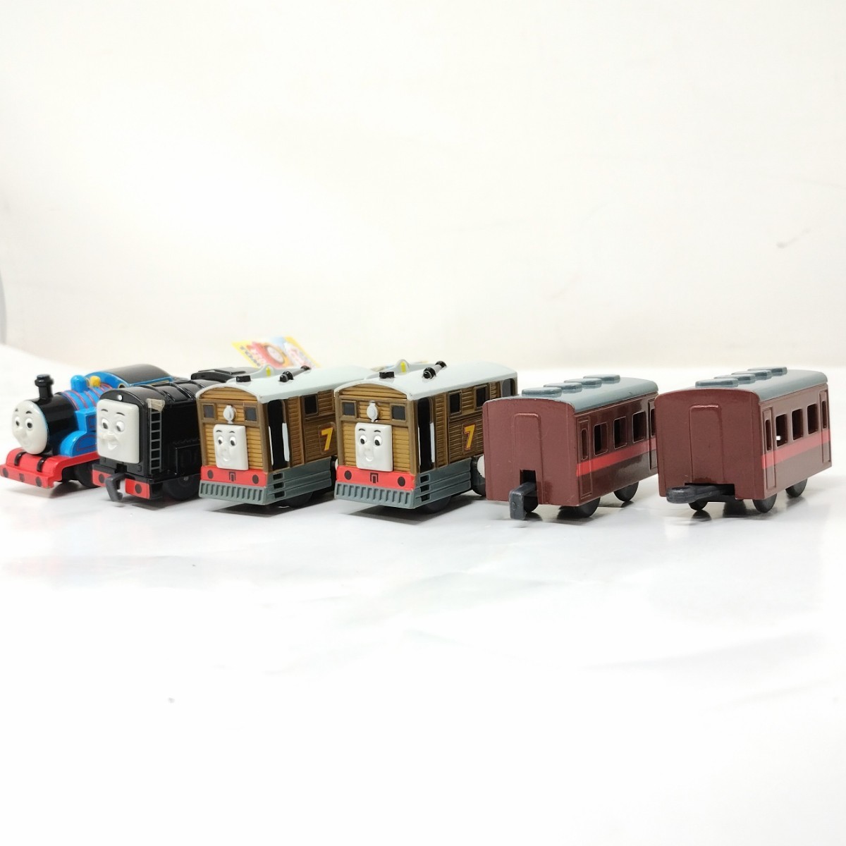 J333 カプセルプラレール きかんしゃトーマスとなかまたち J333 カプセルプラレール きかんしゃトーマスとなかまたち