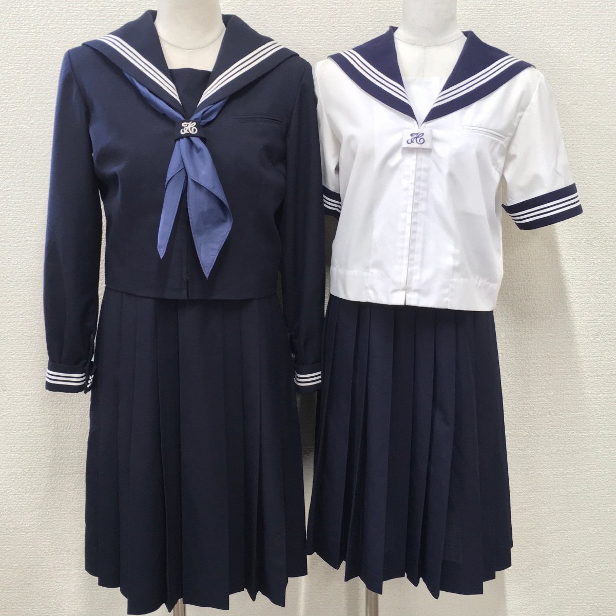 (S)A890(中古)埼玉方面 女子学生服 5点セット /160A/165A/W69/セーラー/ジャンパースカート/スカート/スカーフ/スクールパール/制服/卒業生_画像1