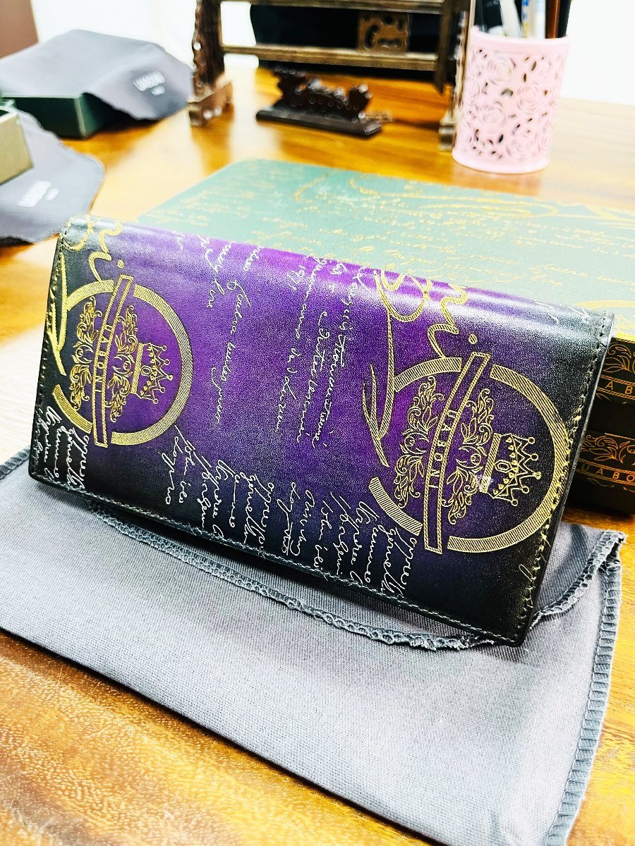 最高級 定価17万◇UABONI*ユアボニ*幻のパティーヌ*二つ折り長財布*EU
