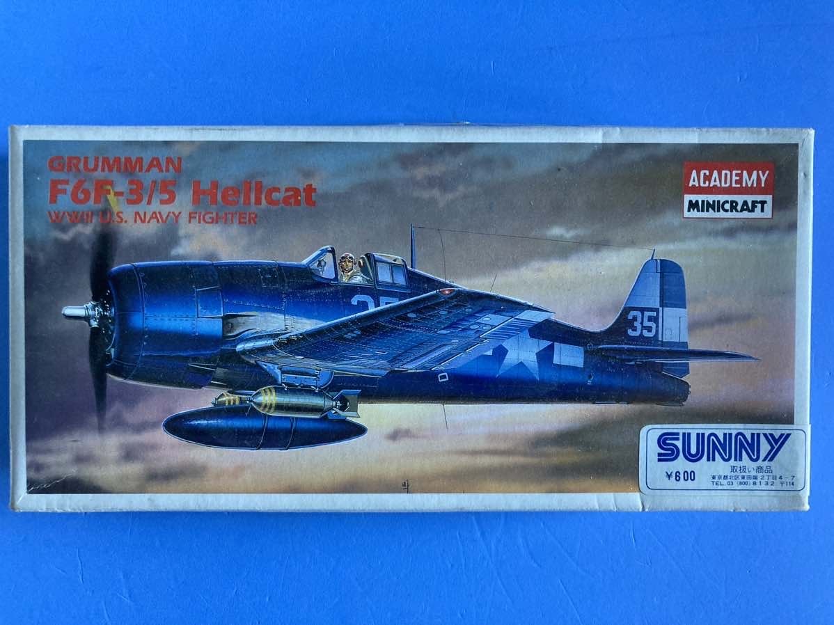 F6F-3/5 ヘルキャット　 1/72 アカデミー　　　％２A_画像1