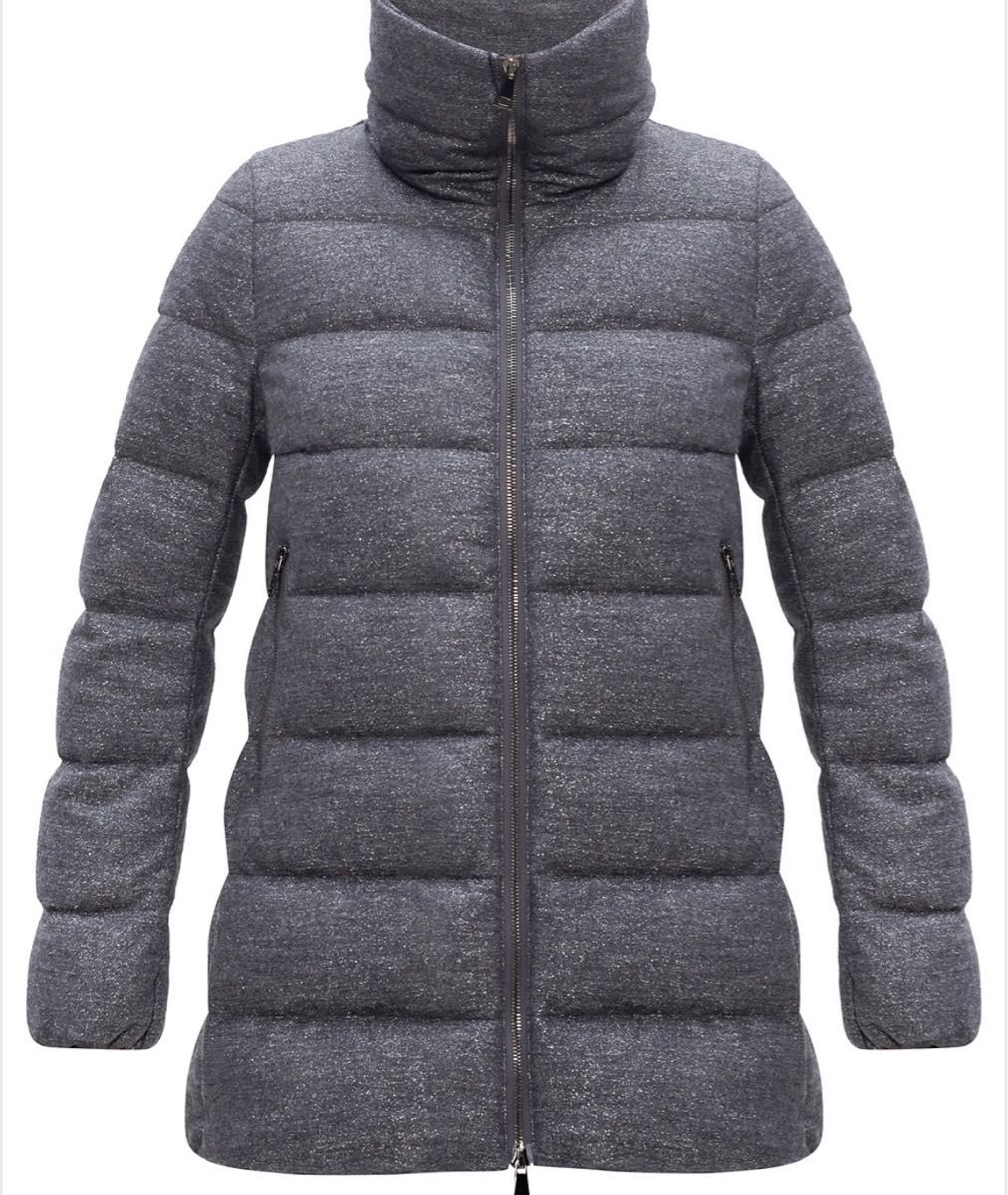 1シーズンの使用】Moncler ダウンコート ラメ入りダウン 1シーズンの使用】Moncler ダウンコート ラメ入りダウン