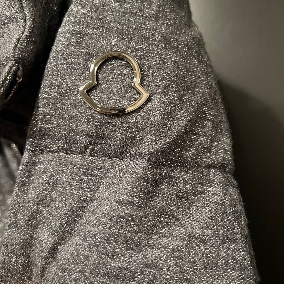 1シーズンの使用】Moncler ダウンコート ラメ入りダウン 1シーズンの使用】Moncler ダウンコート ラメ入りダウン