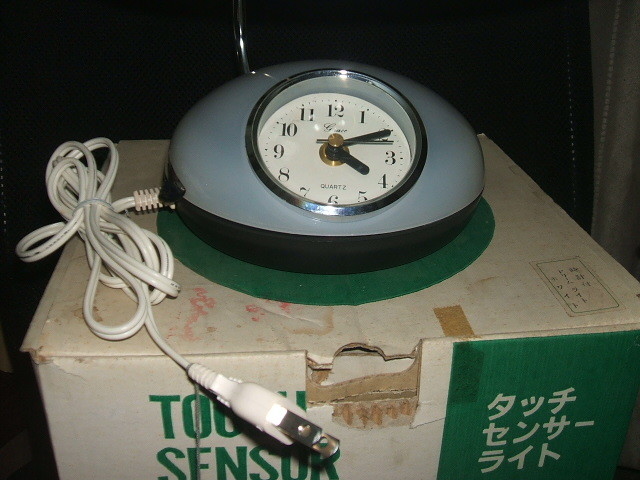  не использовался товар часы есть Touch сенсор свет для верности использование проверка сделал.