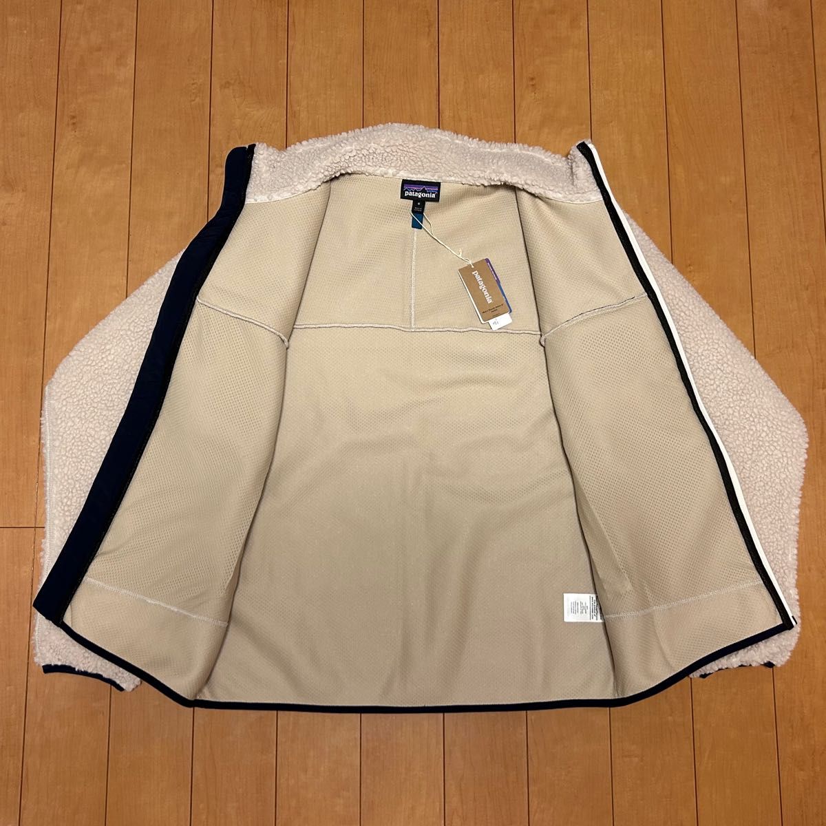 未使用】patagonia パタゴニア レトロX 2020年モデル Mサイズ 未使用】patagonia パタゴニア レトロX 2020年モデル Mサイズ