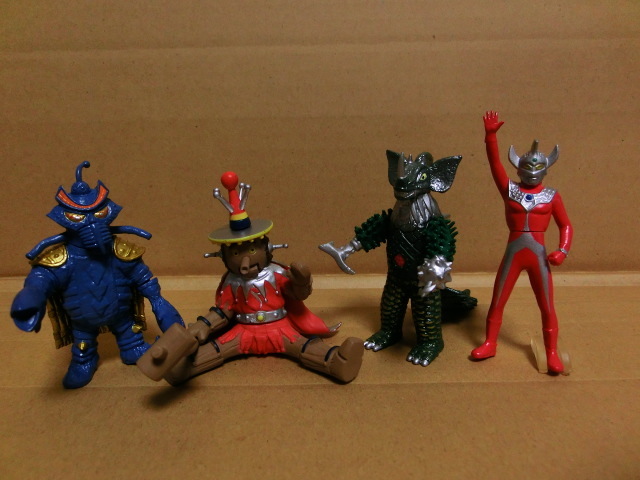 ★HGウルトラマンタロウ ピッコロ テンペラー星人 タイラント 4體