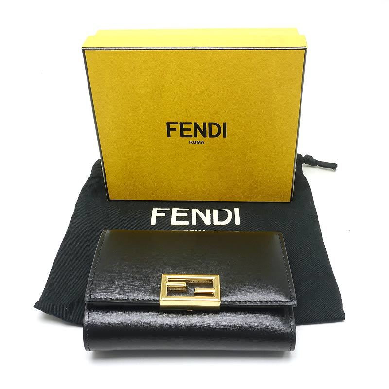 人気No.1 FENDI フェンディ 三つ折り財布 黒 ブラック コンパクト