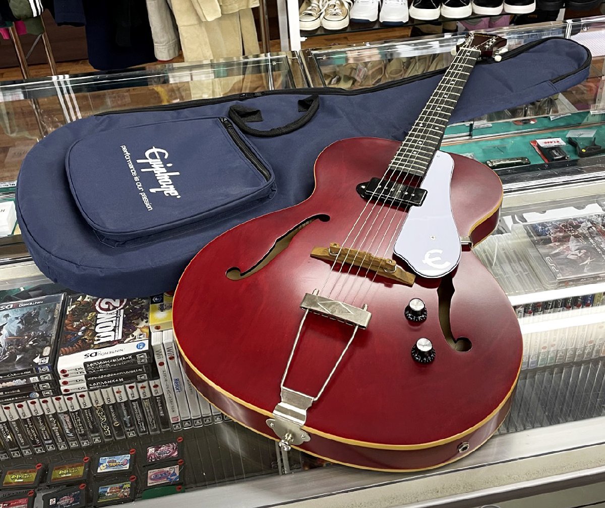 超美品 2017年製 Epiphone Century E422T Aged Gloss Cherry 超美品 2017年製 Epiphone Century E422T Aged Gloss Cherry