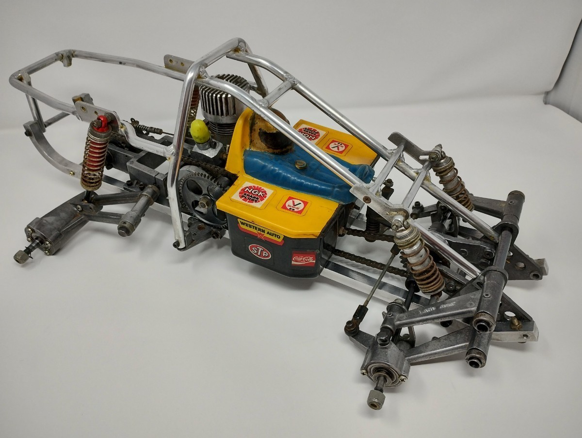 Yahoo!オークション - ランドジャンプ4WD 1/8 エンジンバギー 京 Yahoo!オークション - ランドジャンプ4WD 1/8 エンジンバギー 京