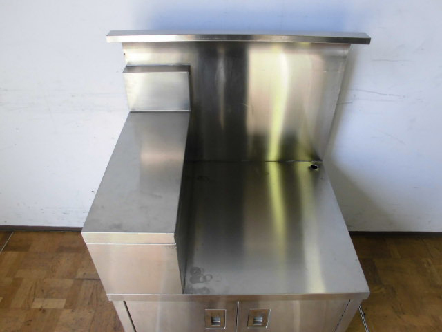 中古厨房 業務用 収納付き 作業台 調理場 ステンレス W750×D600 中古厨房 業務用 収納付き 作業台 調理場 ステンレス W750×D600