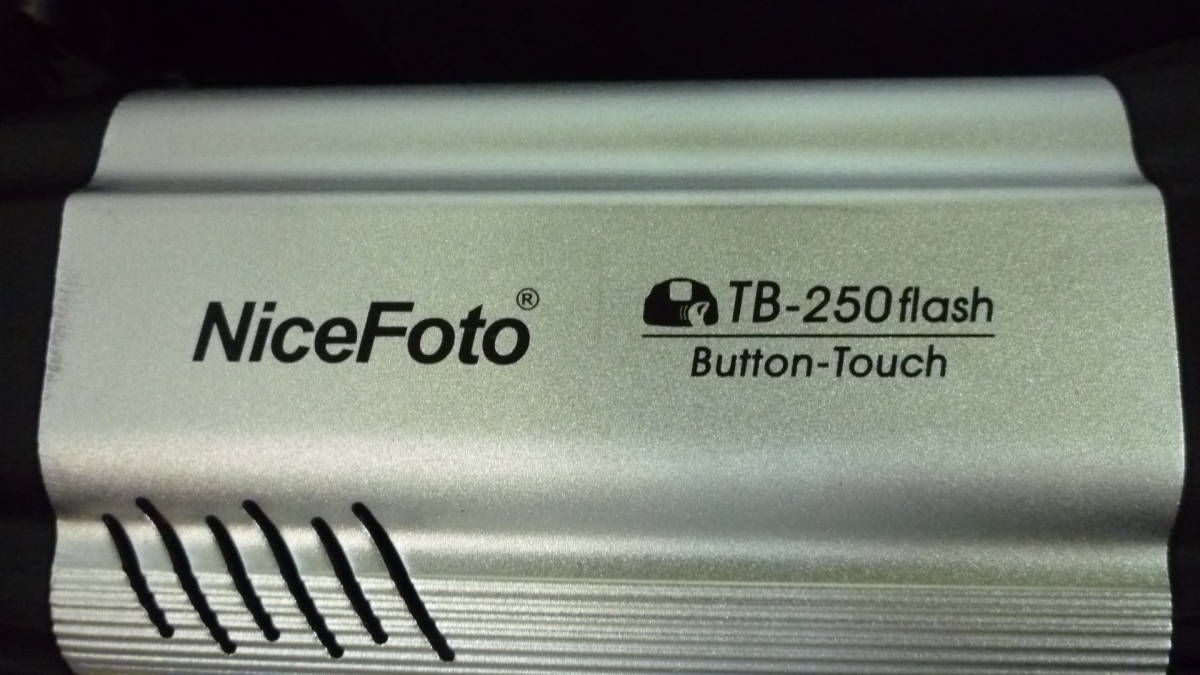 〇 50809-3 LIGHT GRAFICA TB-250flash ライトスタンドL-240 〇 50809-3 LIGHT GRAFICA TB-250flash ライトスタンドL-240