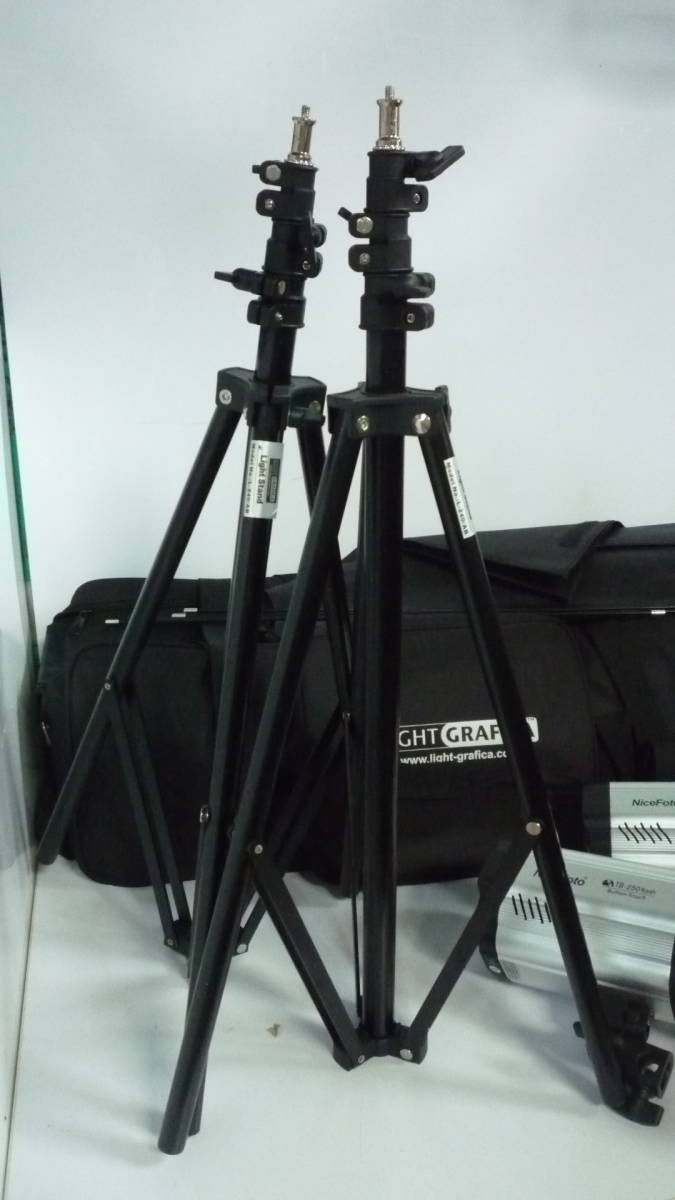 〇 50809-3 LIGHT GRAFICA TB-250flash ライトスタンドL-240 〇 50809-3 LIGHT GRAFICA TB-250flash ライトスタンドL-240