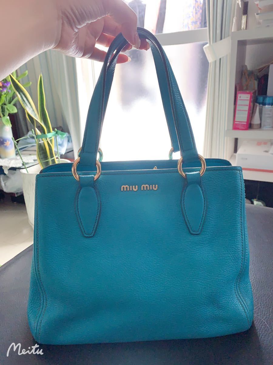 送料無料 ミュウミュウ 美品 MIUMIU レザートートバッグ レザートート