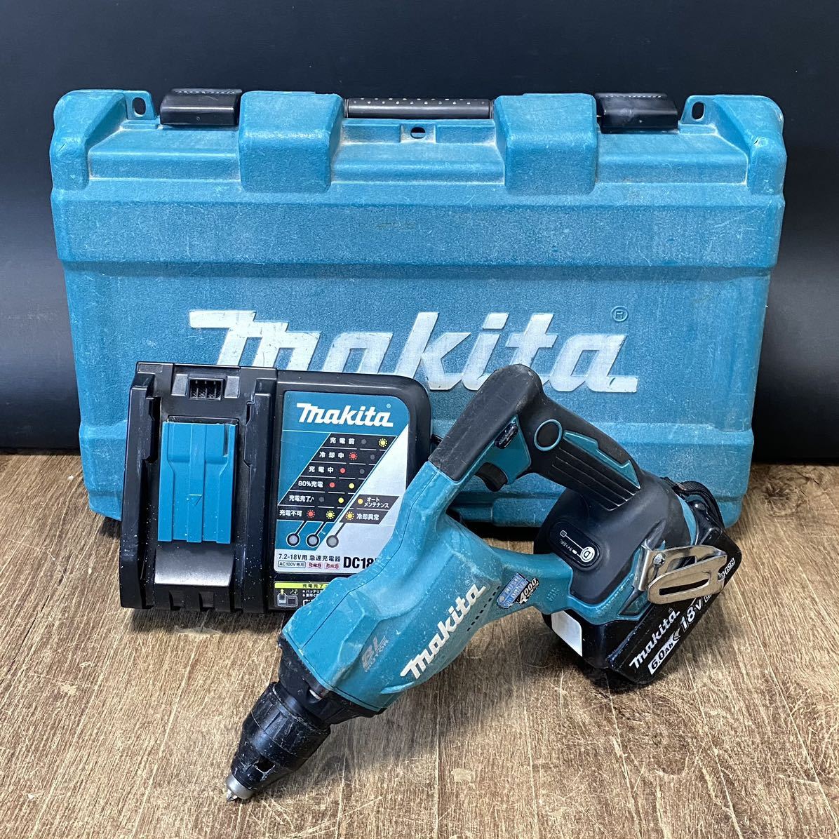 待望☆】 充電式 マキタ 動作品□makita スクリュードライバ E3 中古品