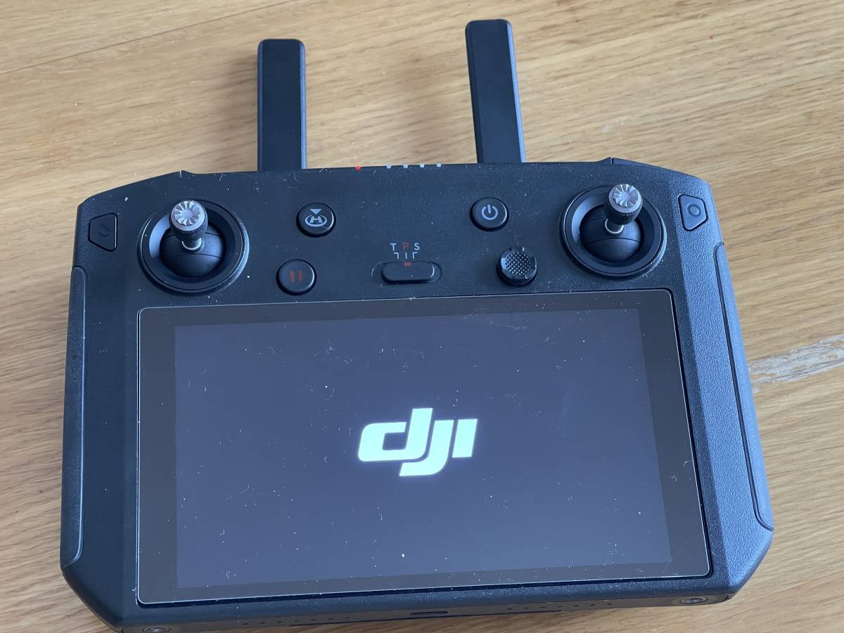 ★　送信機スマートコントローラー dji Mavic 2 Pro用 中古品（微ジャンク）★_画像9