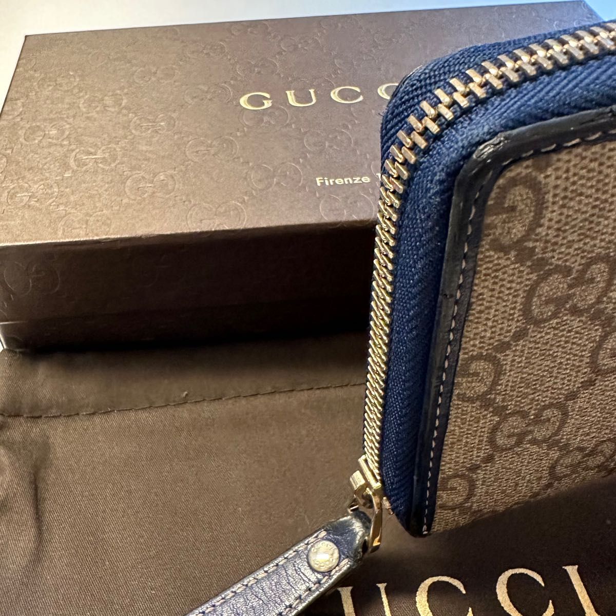 新品同様 グッチ GUCCI 財布 長財布 GGスプリーム ラウンドファスナー
