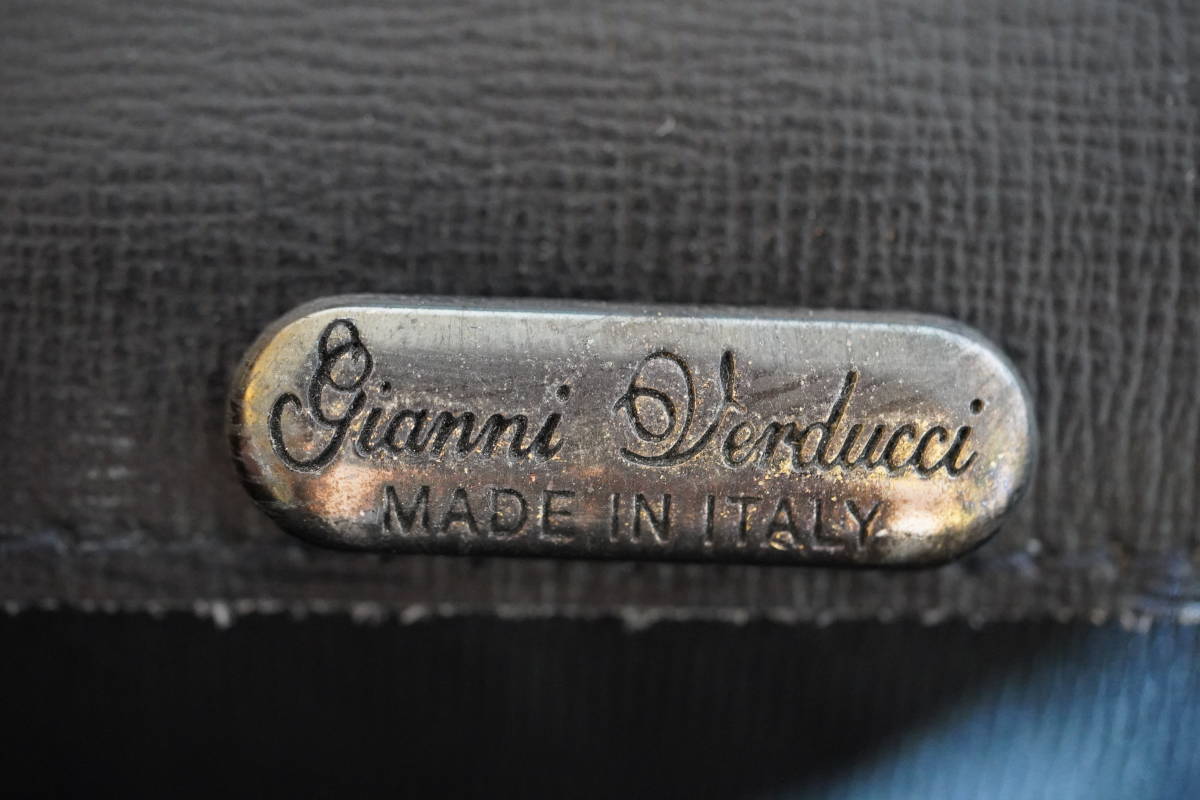 イタリア製 高級感 GIANNI VERDUCCI メンズショルダービジネスバッグ ２ロック 斜め掛け対応バッグ