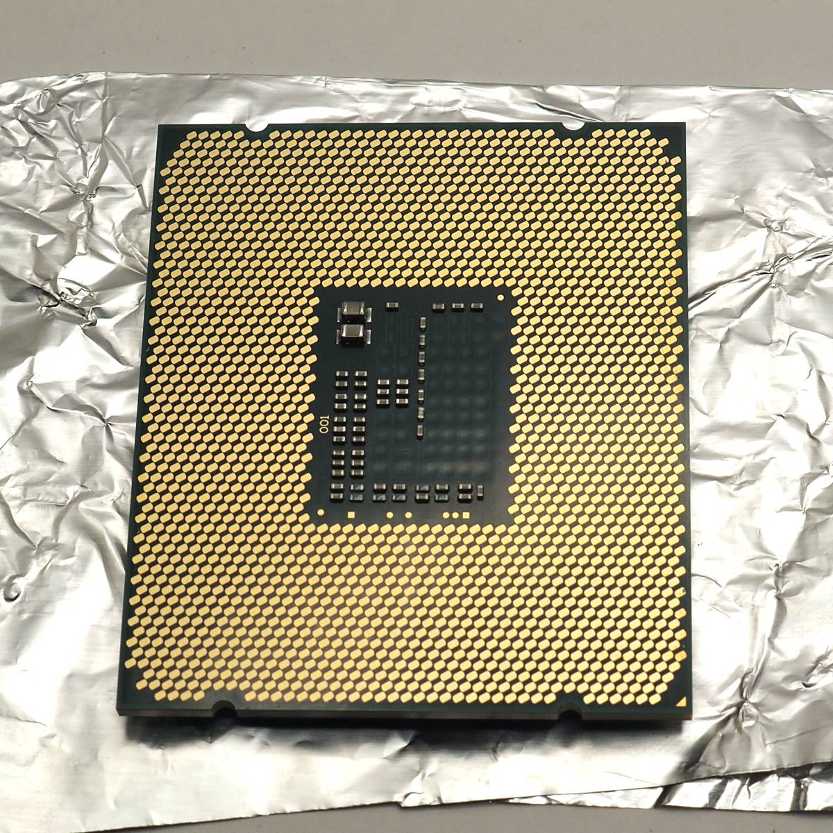 送料140円 2個までOK Intel XEON E5-2637V3 ベース3.5GHz 4コア/8スレッド ブースト3.7GHz CPU 実機動作確認済 LGA2011-3_画像2