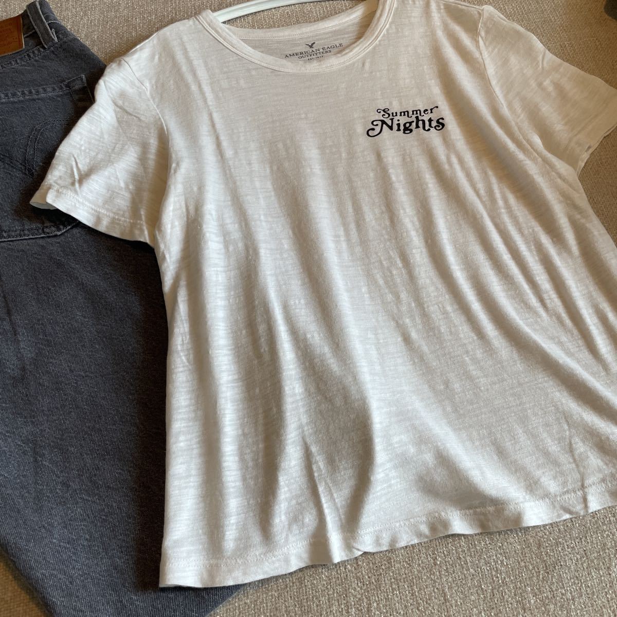 アメリカンイーグルアウトフィッターズ　Tシャツ 白　半袖　レディースSサイズ　美品　AEO カットソー　チビT トップス_画像3