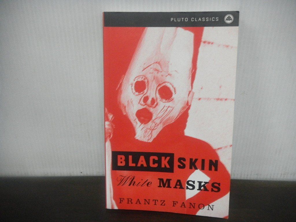 Black Skin White Masks　Frantz Fanon　洋書_画像1