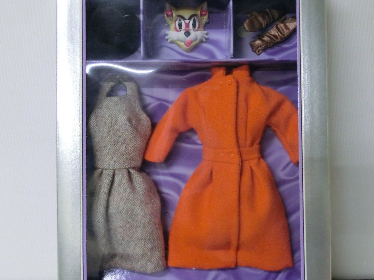 Barbie Audrey Hepburn Collection The Cat Mask Outfit バービー人形_画像2