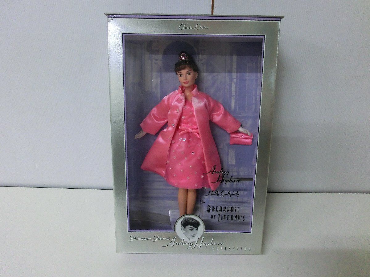 Barbie Audrey Hepburn in breakfast at tiffany’s Pink Princess Classic Edition バービー人形 オードリー・ヘプバーン_画像1