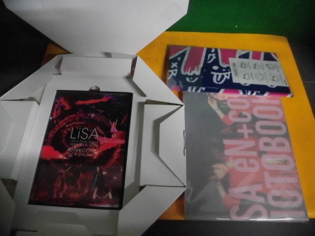 Blu-ray＋CD　LiSA LiVE is Smile Always　ASiA TOUR 2018　eN+core　LiVE＆DOCUMENT 完全数量生産限定盤　箱・ケースに傷み_画像4