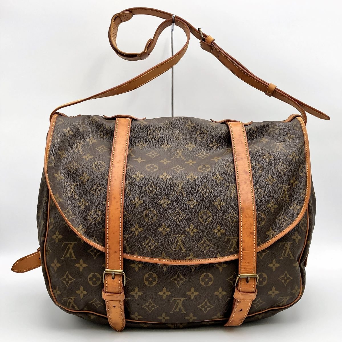 LOUIS VUITTON ルイ・ヴィトン モノグラム ソミュール43(廃盤) M42252 ショルダーバッグ バッグ ブラウン PVC レディース USED 中古_画像2