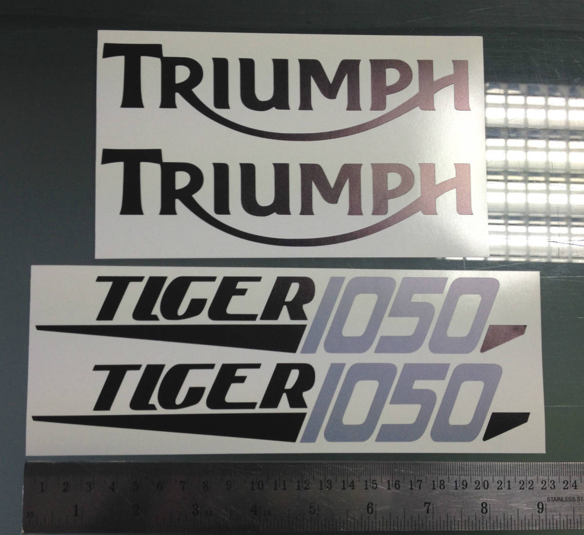 送料無料 Triumph Tiger 1050 Decal Sticker トライアンフ タイガー ステッカー シール デカール 4枚セット_画像2