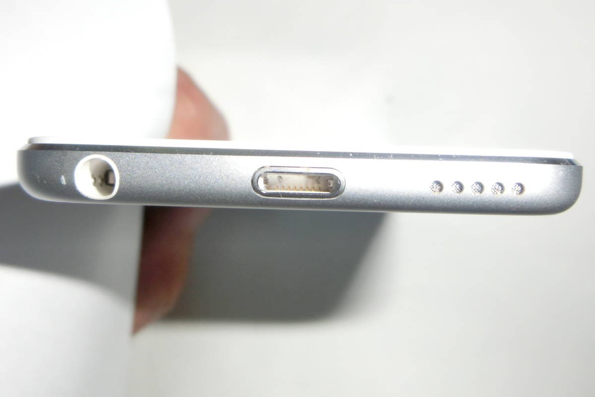 ■★Apple iPod touch MKH42J / A [16GB銀] 2015年第6代型號■美容項目 原文:■★Apple iPod touch MKH42J/A [16GB シルバー] 第6世代 2015年モデル ■ 美品 