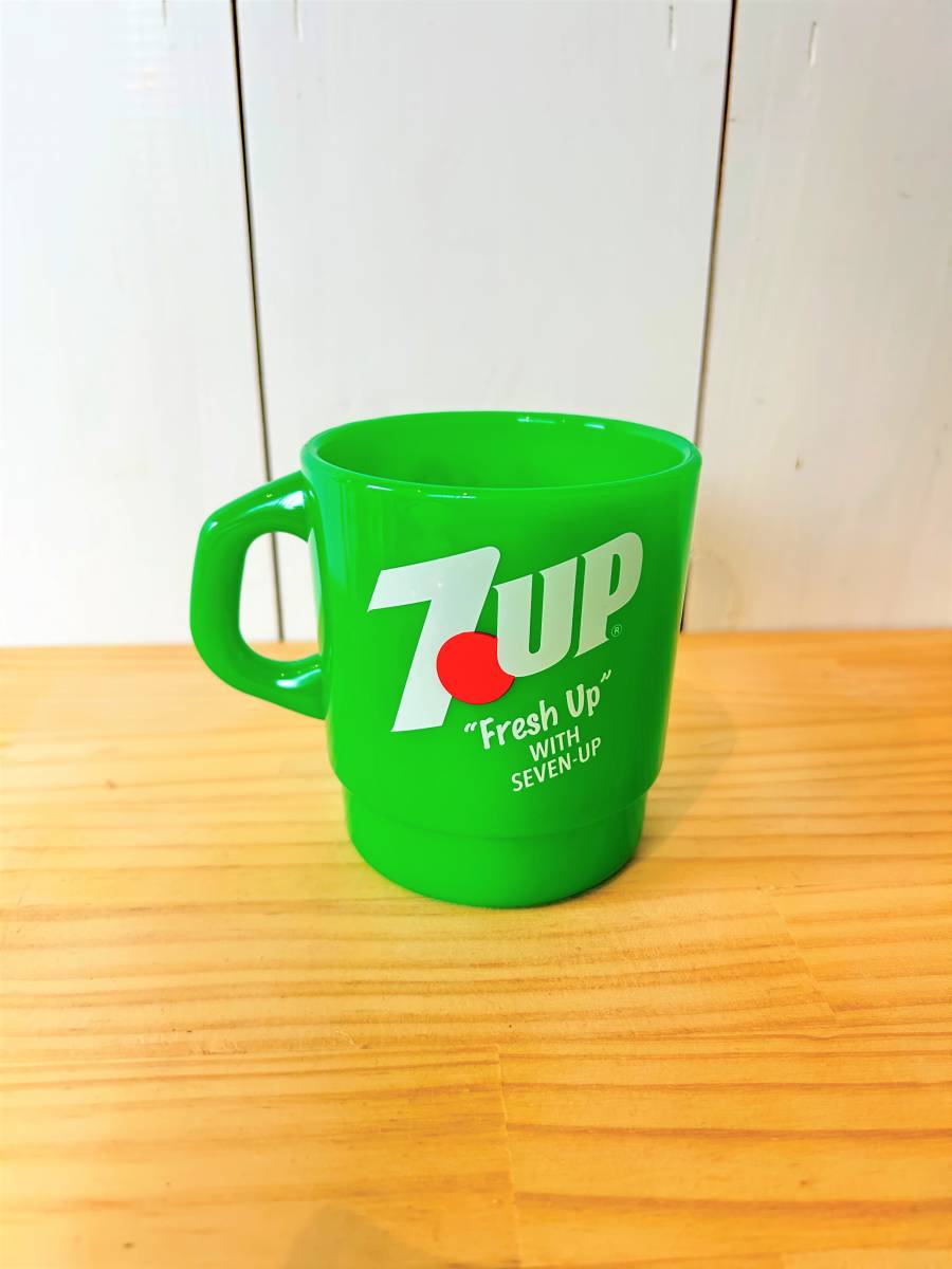 【新品】7UP　スタッキングマグ　セブンアップ　マグカップ　フレッシュグリーン_画像2