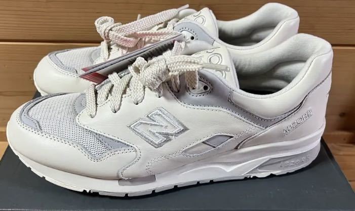 即決27.5cm New Balance CM1600WP Whiteニューバランス CM1600WP ホワイト 新品正規品_画像2