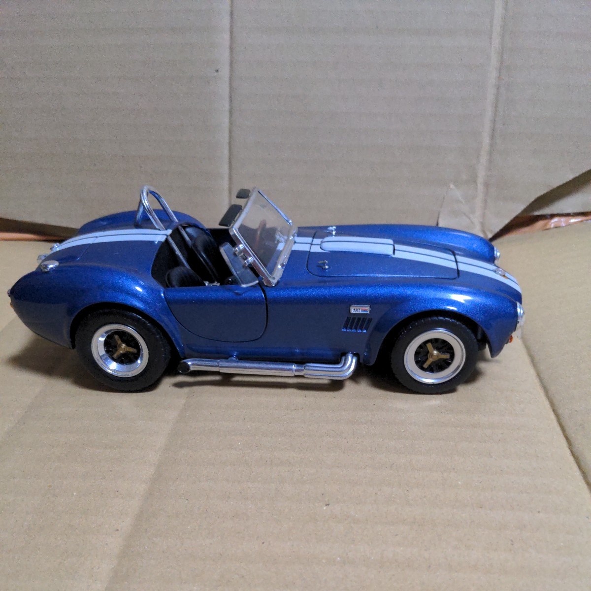 SHELBY COBRA 427 A/C 1/18_画像1