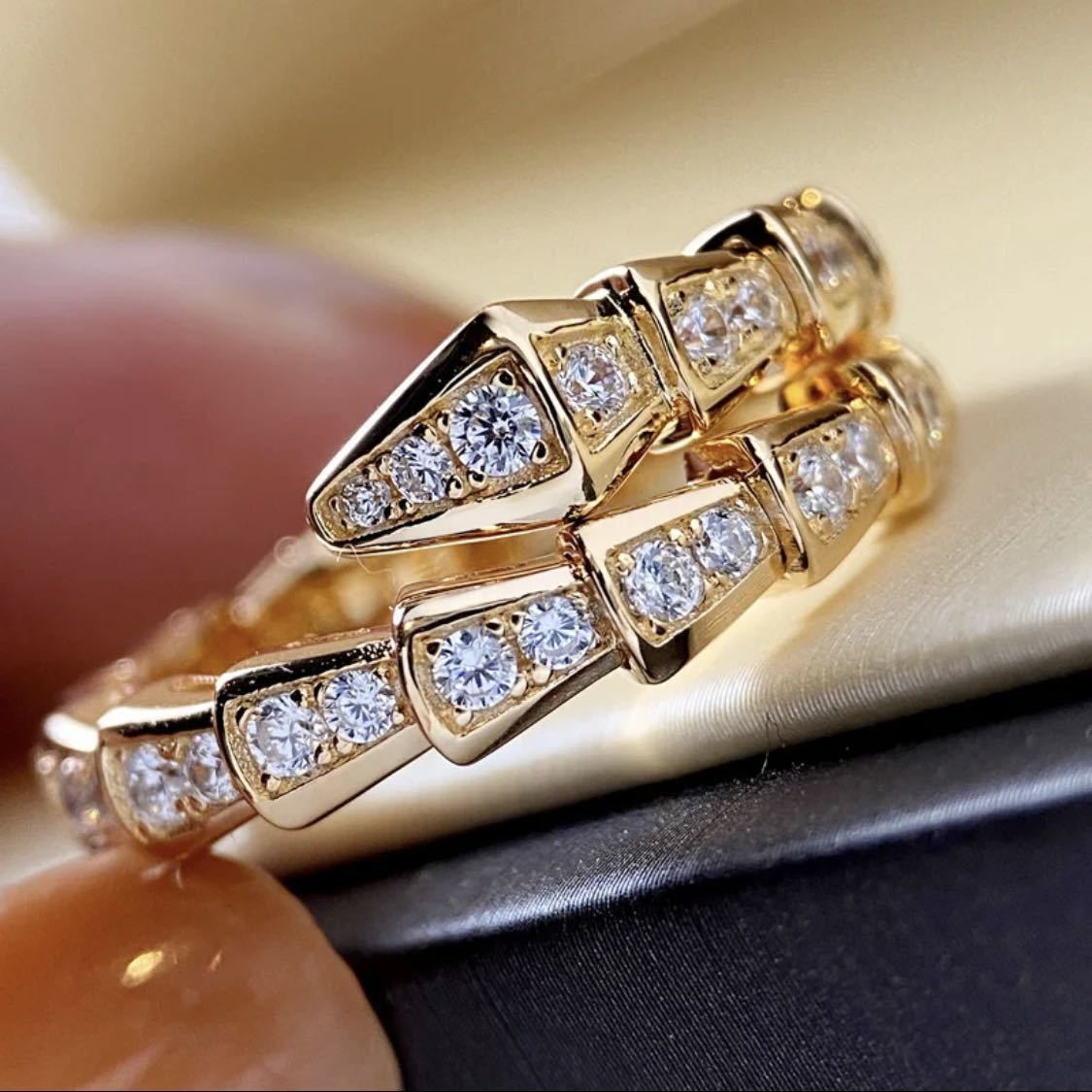 【送料無料】ペアリング 最高級 SONA 芸能人 ダイヤモンド スネーク リング ゴールド 至高 金 ダイヤモンドリング 結婚指輪 婚約指輪 へび_画像1