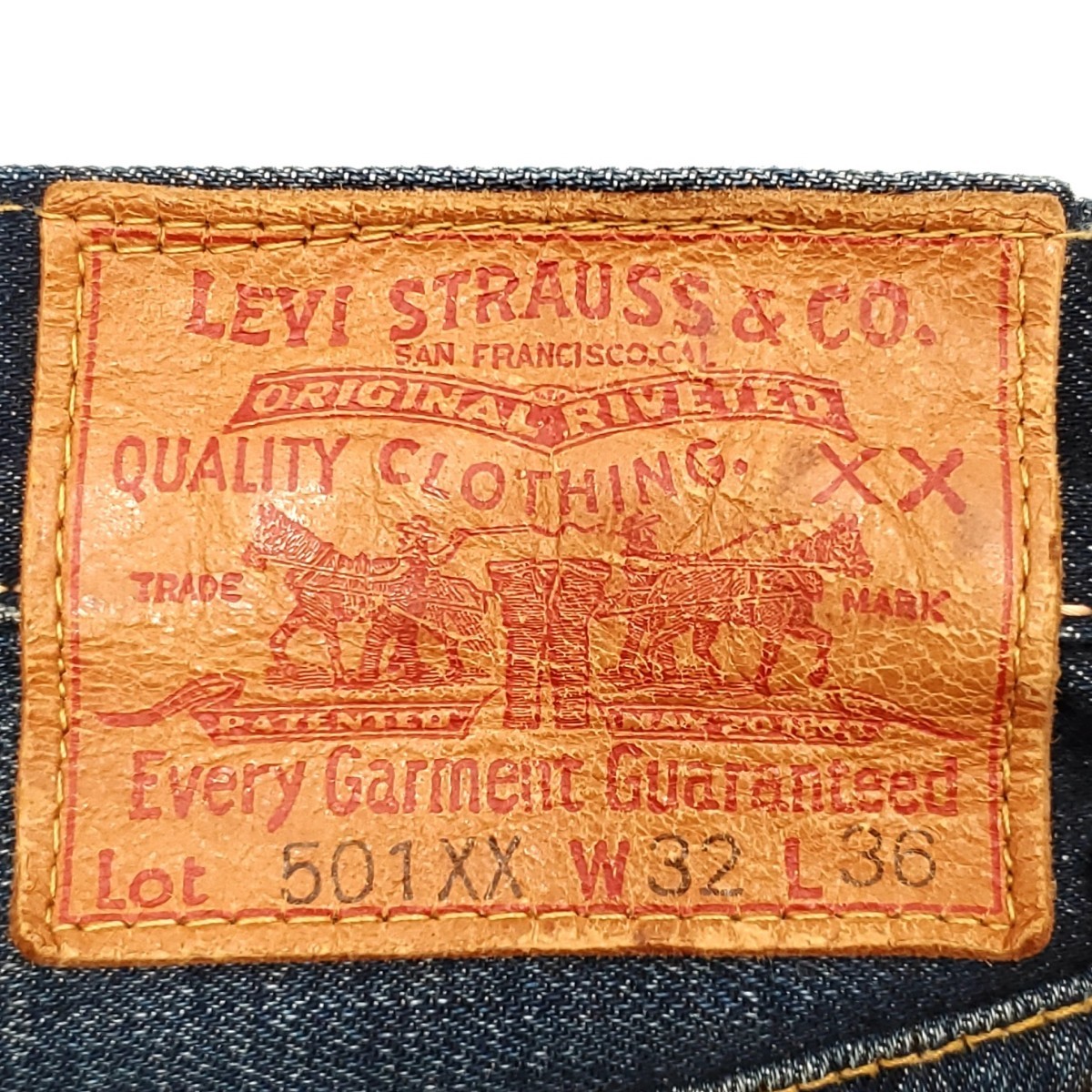 サンプル級のアタリ◆Levi's 47501◆W32日本製ビンテージ復刻ジーンズBIGEリーバイス赤耳ビッグEメンズデニム501XXレプリカLVC加工 700_画像7