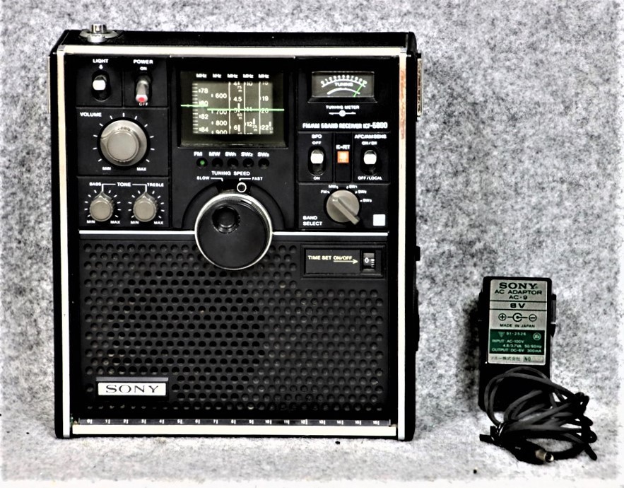 中古 基本動作品 SONY ICF-5800 スカイセンサー 純正ACアダプター付 ５バンド(FM/MW/SW1～3) BCLラジオ愛好家向け 昭和レトロモダン ソニー