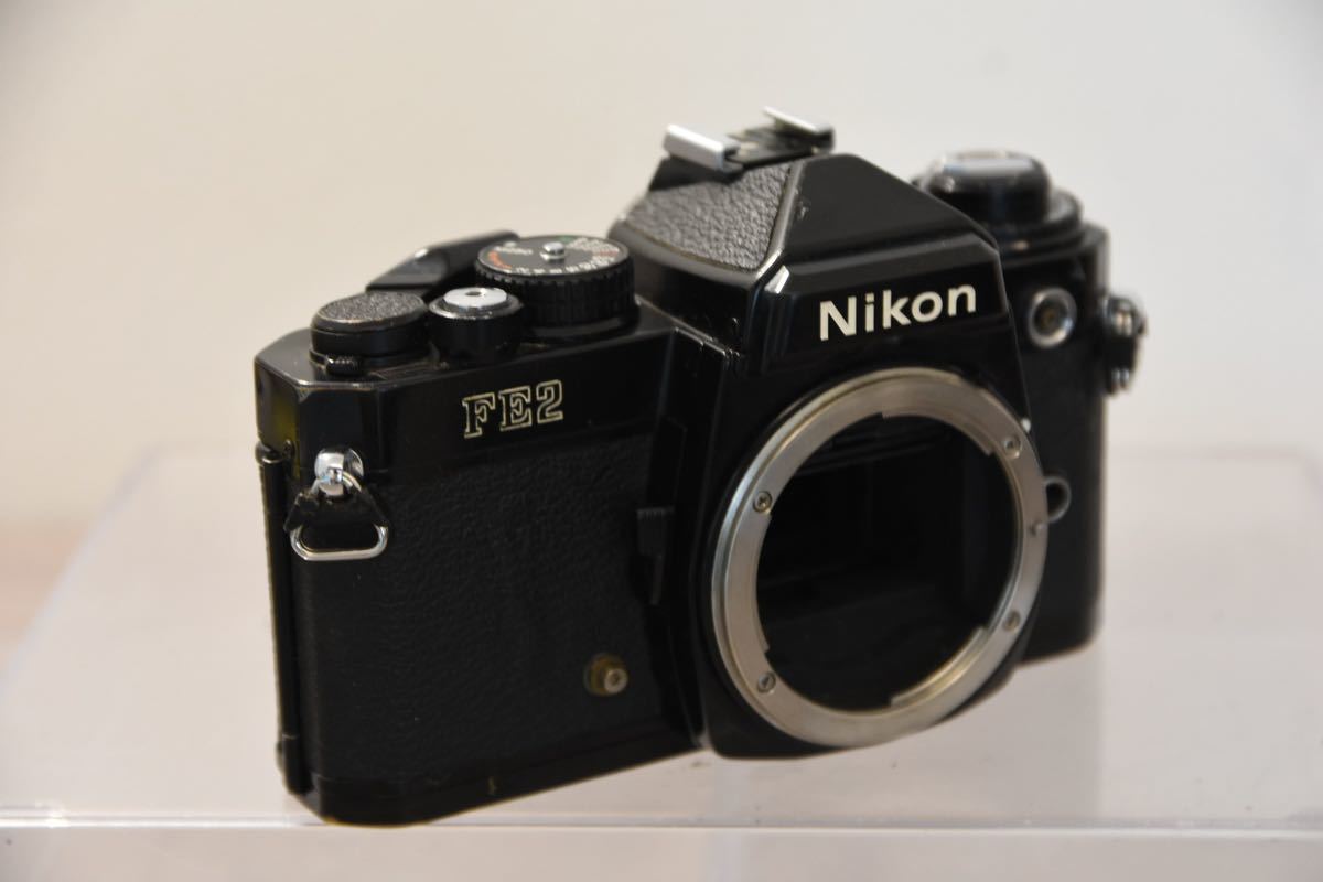 数々の賞を受賞 一眼レフ カメラ Nikon X33 ボディ FE2 ニコン ニコン