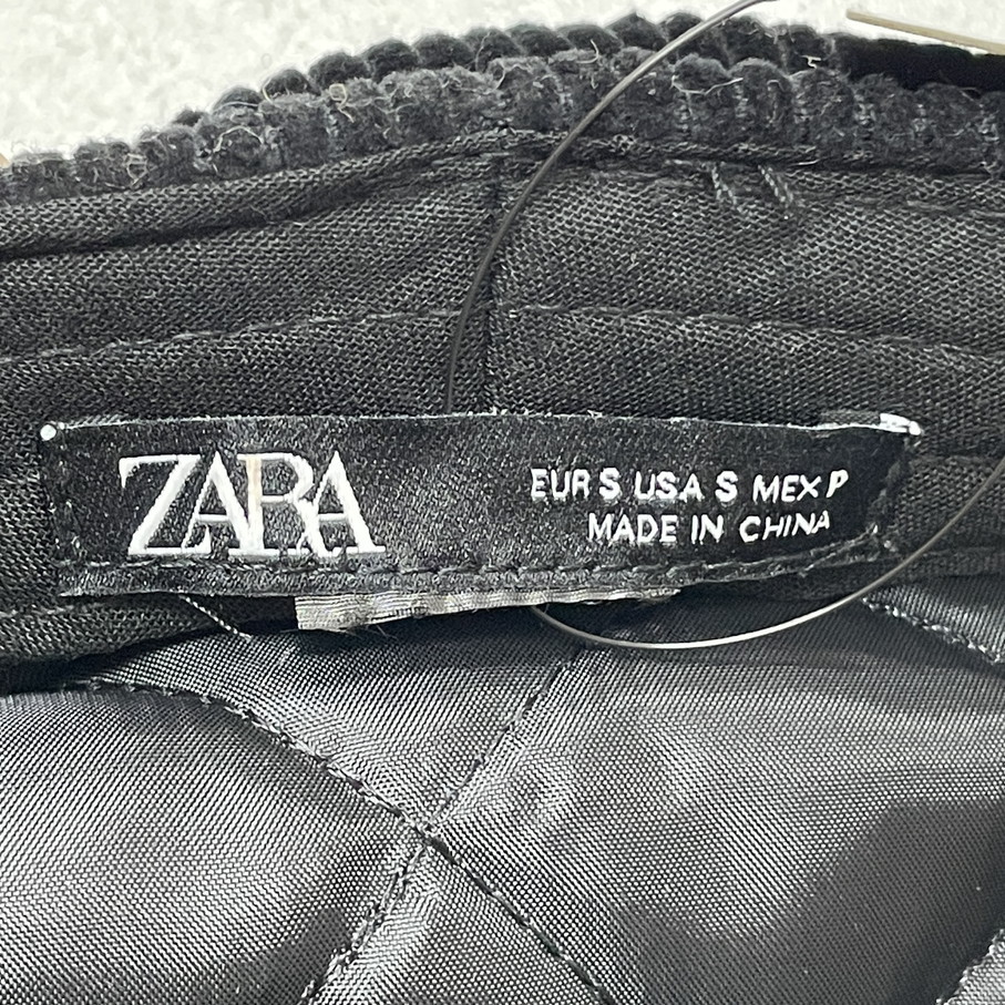 未使用品 ZARA ブラック コーデュロイ キャスケット レディース カジュアル レジャー フェミニン 大人可愛い 黒色 ガーリー デイリー ザラ