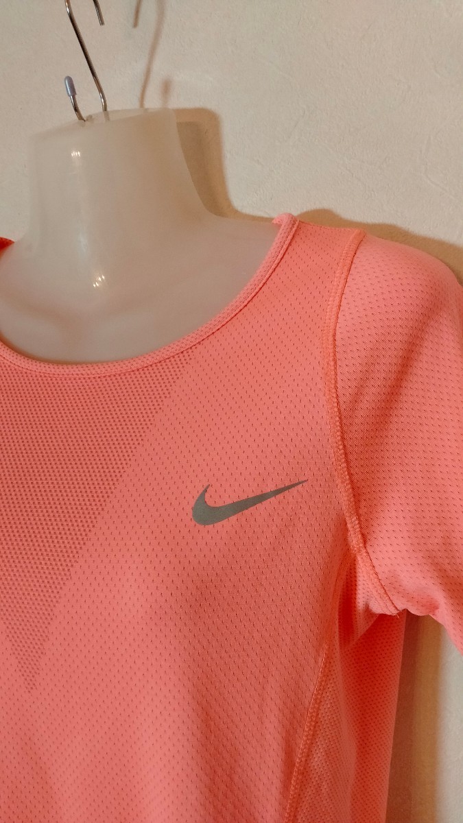 Nike ナイキ Zonalクーリング仕様ランニングシャツトレーニングシャツ レディースSサイズ ナイキ カットソー Tシャツ　ランニングウェア _画像10