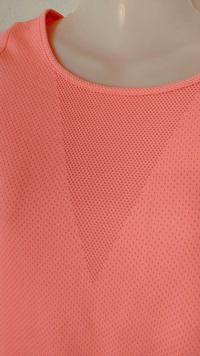 Nike ナイキ Zonalクーリング仕様ランニングシャツトレーニングシャツ レディースSサイズ ナイキ カットソー Tシャツ　ランニングウェア _画像9