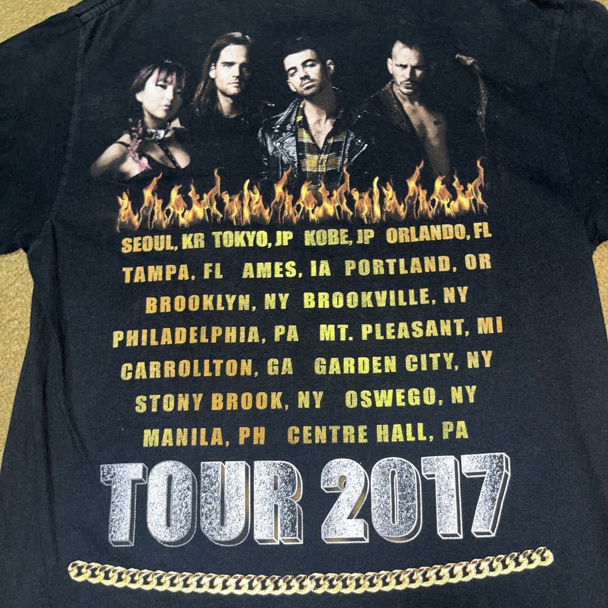 DNCE 2017tour Tシャツ