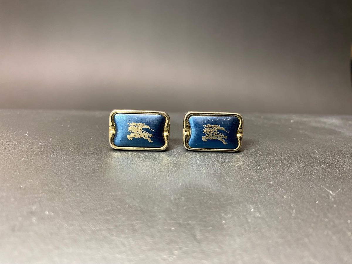美品】(18)バーバリー(Burberry)カフス-