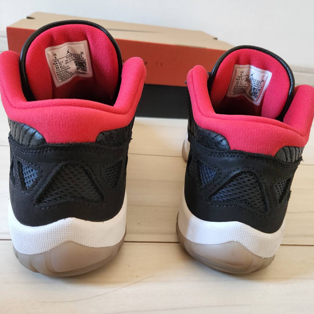 NIKE AIR JORDAN11 Low エアジョーダン11ロー ブルズカラー の商品詳細