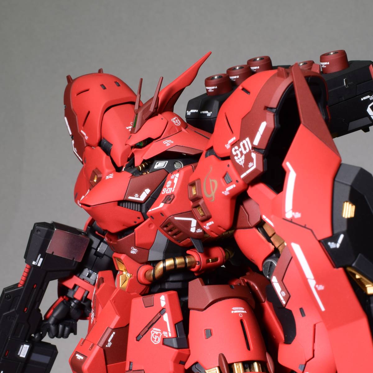 塗装済完成品 RG サザビー ガンプラ