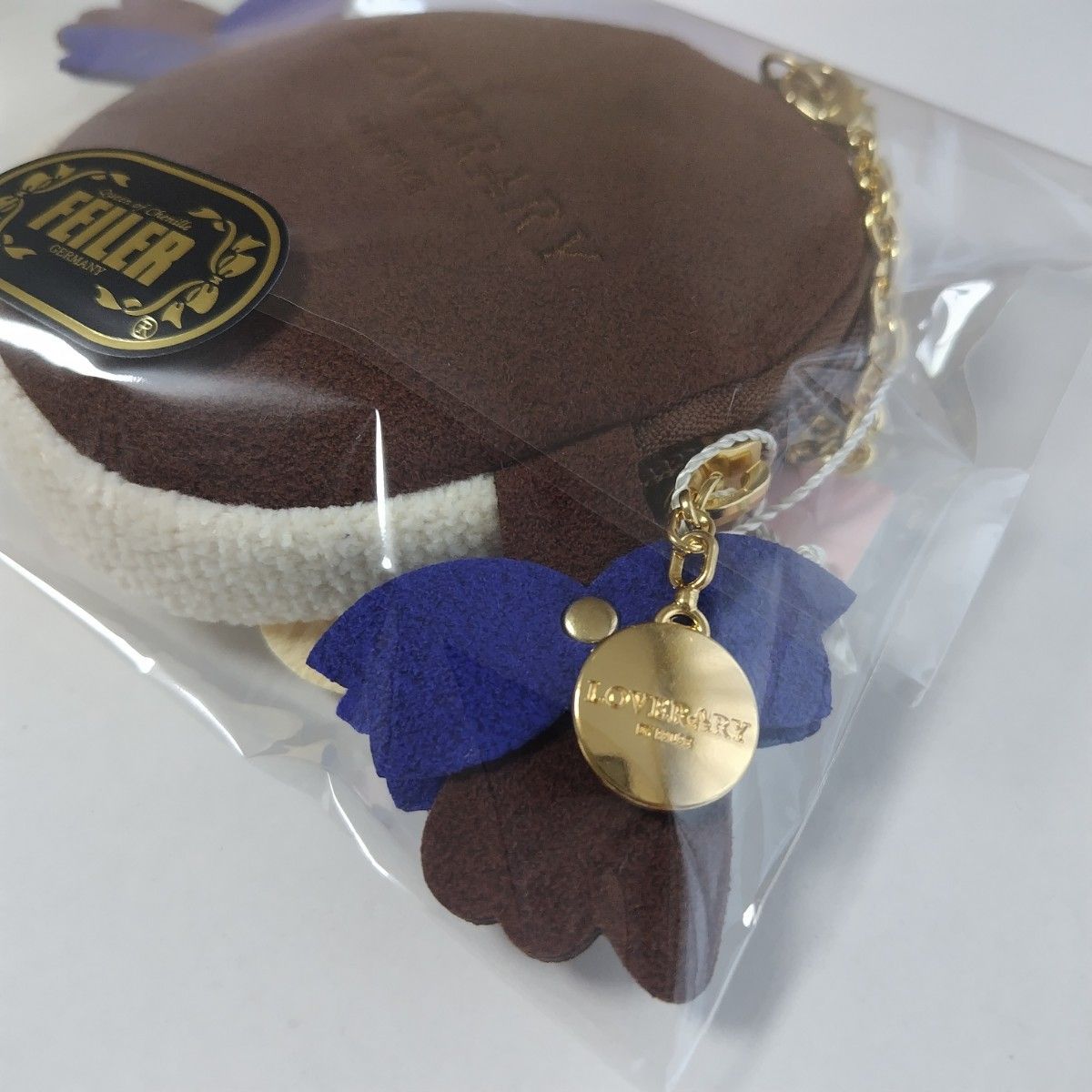 新品・未開封】フェイラー ペコちゃん 顔型ポーチ《完売》翌日発送