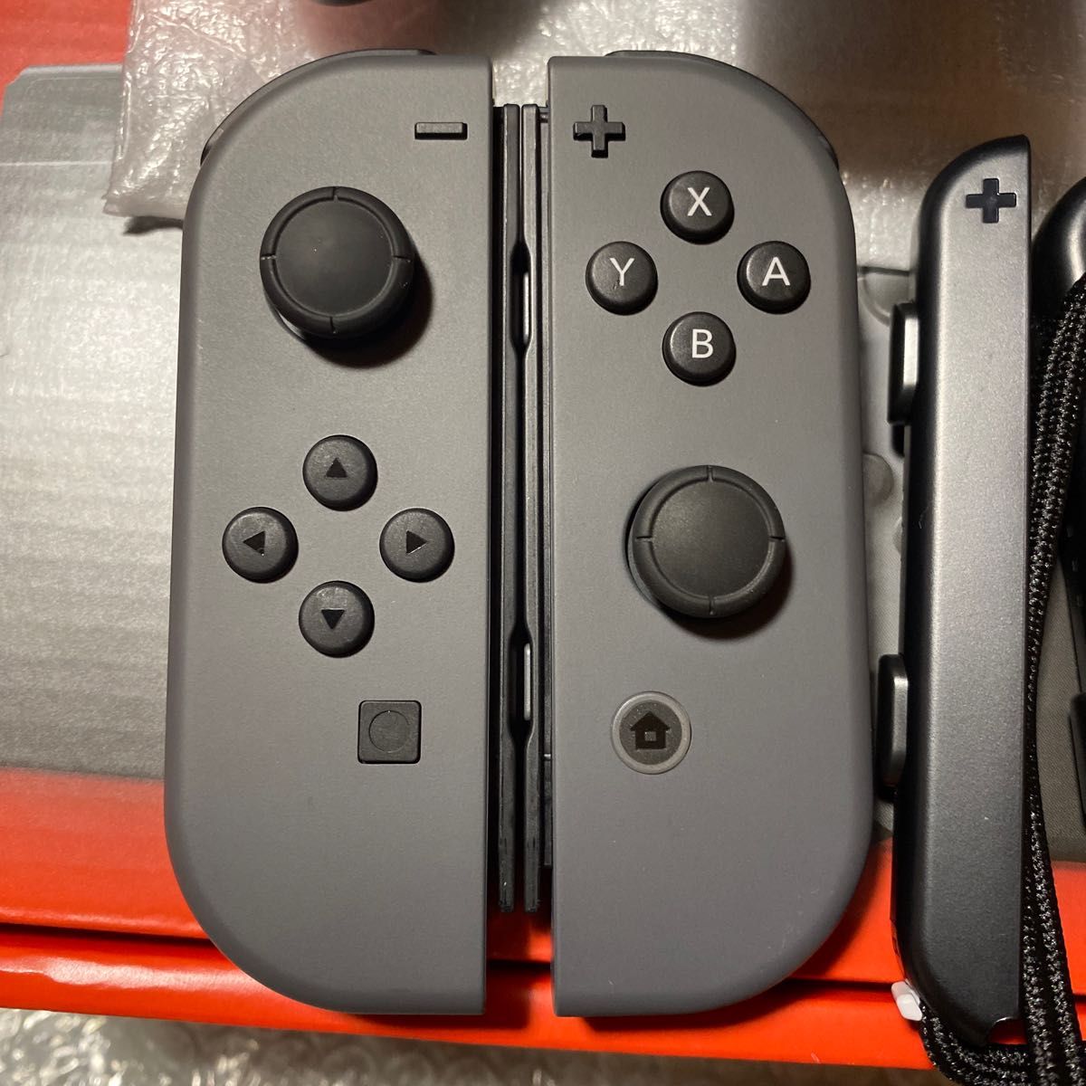 2023 8月購入】 新型 ニンテンドースイッチ ジョイコン グレー 2023 8月購入】 新型 ニンテンドースイッチ ジョイコン グレー