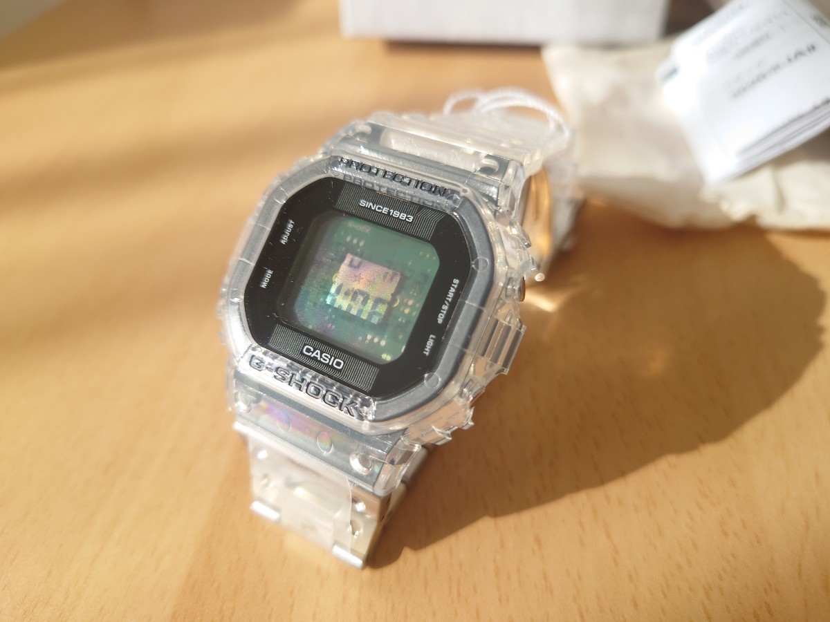 【送料無料】 新品未使用 CASIO G-SHOCK 40th DWE-5640RX-7JR カシオ Gショック 40周年 限定モデル Clear  Remix(クリアリミックス)シリーズ