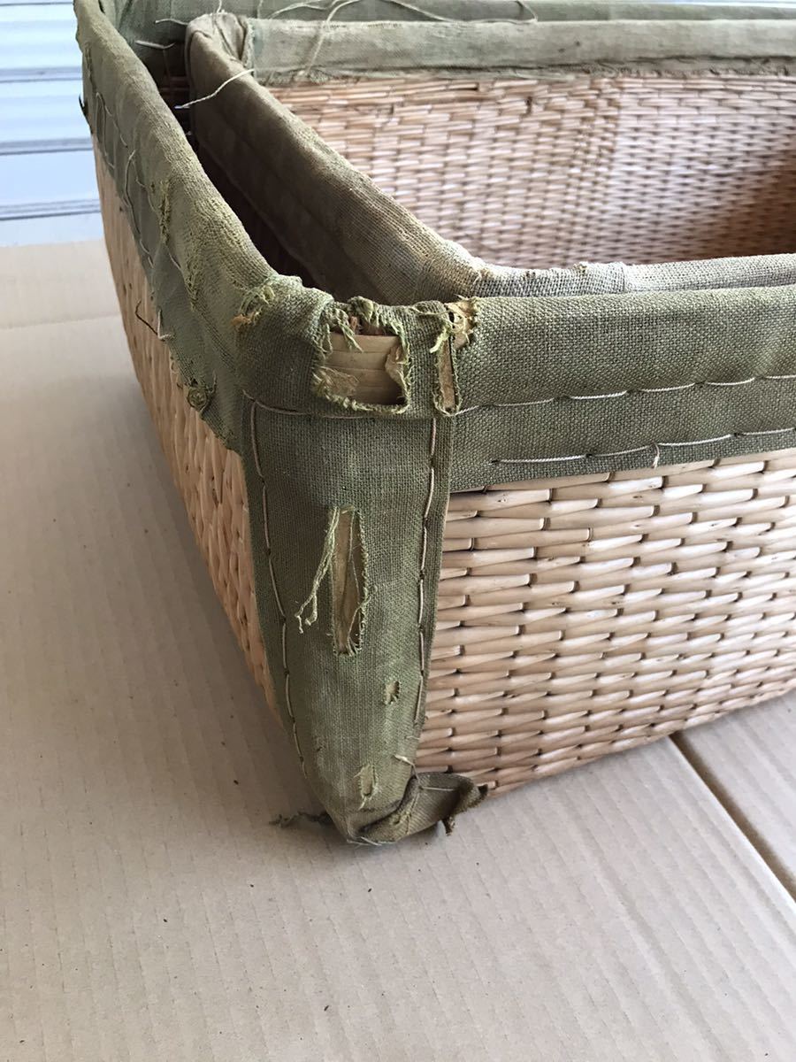  Showa Retro line ..... costume box basket clothes case ... old tool antique storage box .....